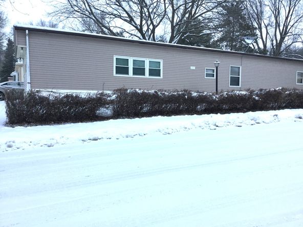 Villa Village: 2404 N 8th St, Red Oak, IA 51566